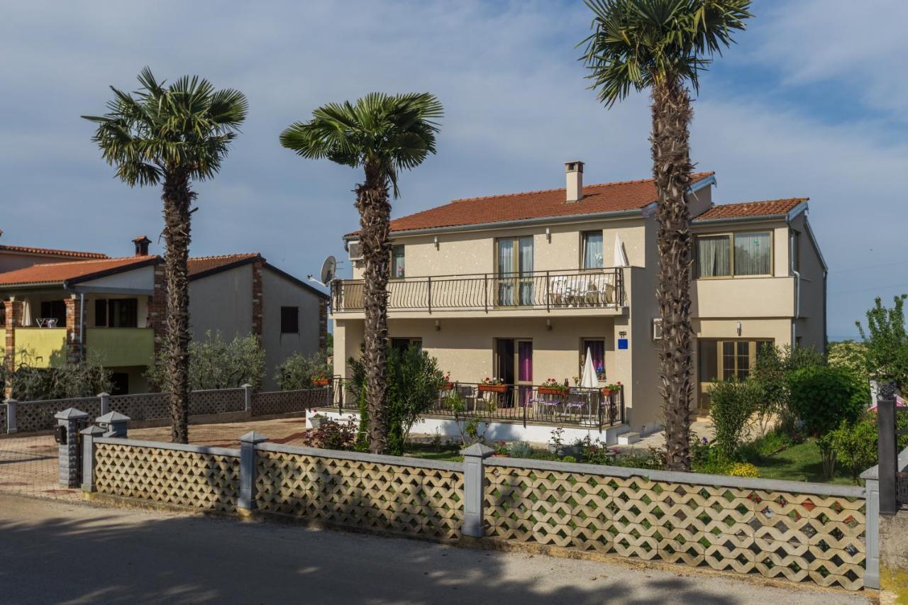 Apartment 50 Shades Of Grey Porec Exterior photo