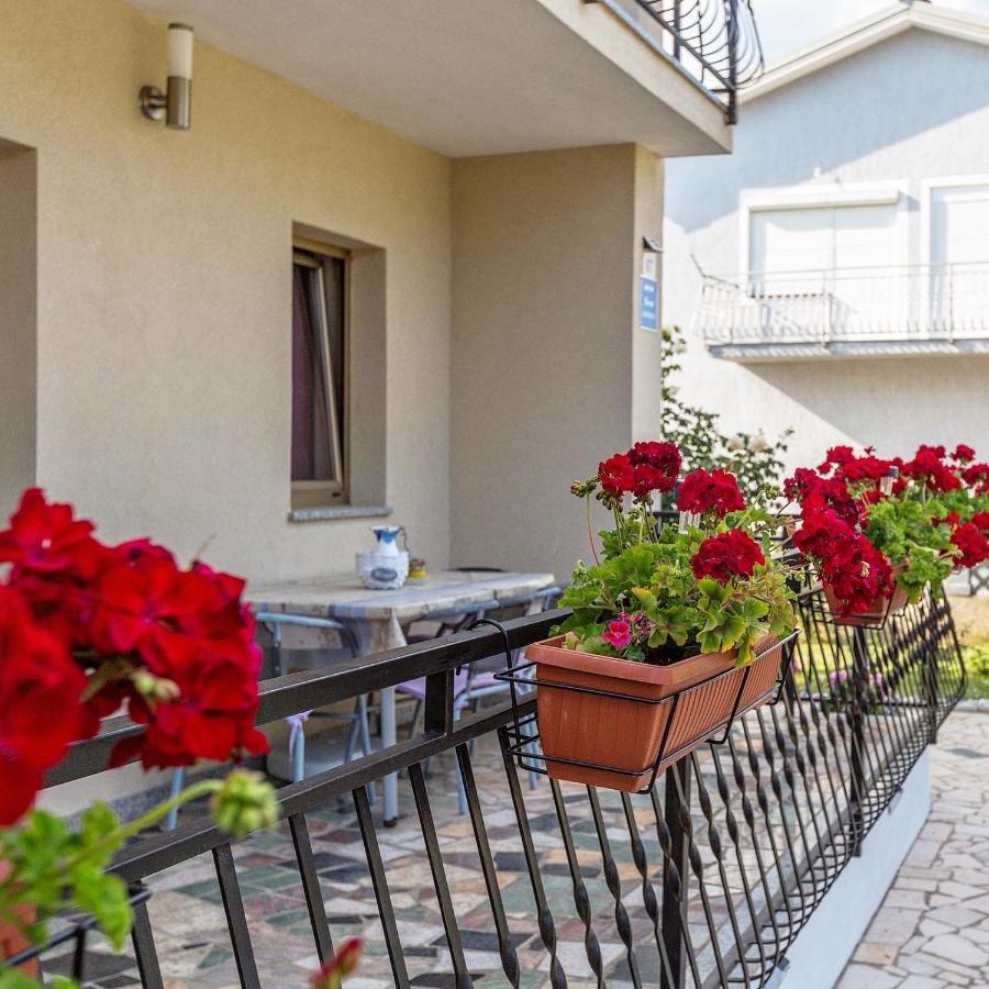 Apartment 50 Shades Of Grey Porec Exterior photo